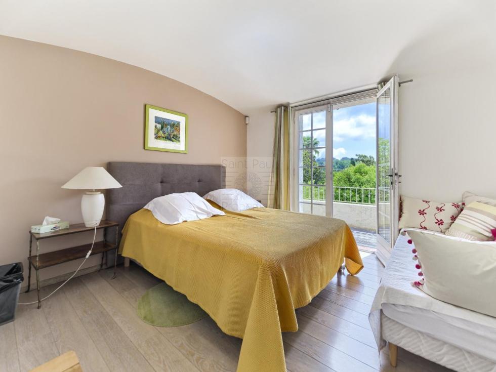 Sainte Colombe Villa *